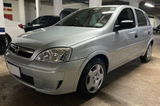 CHEVROLET CORSA 1.4 MPFI MAXX 8V FLEX 4P MANUAL CHEVROLET CORSA 1.4 MPFI MAXX 8V FLEX 4P MANUAL